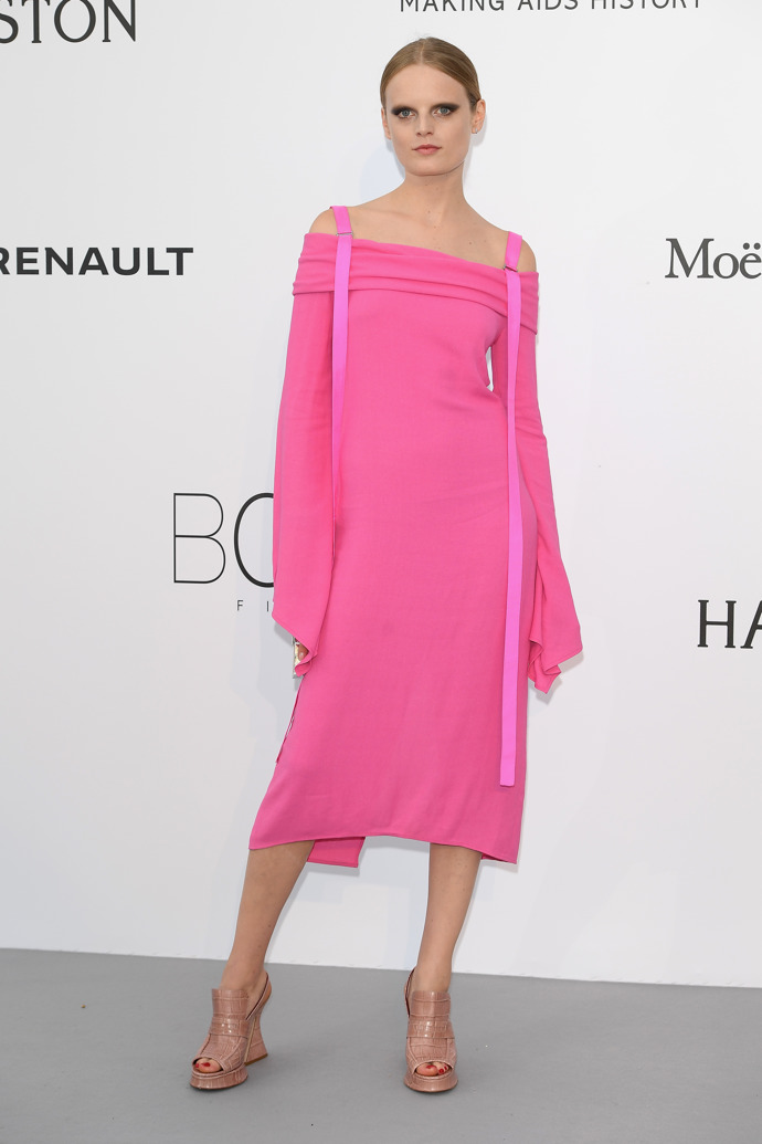 Ve svých 10 letech Hanne Gaby podstoupila operaci, která vedla k vyjmutí varlat. O osm let později jí lékaři rekonstruovali vaginu.
Ve svých 10 letech Hanne Gaby podstoupila operaci, která vedla k vyjmutí varlat. O osm let později jí lékaři rekonstruovali vaginu.