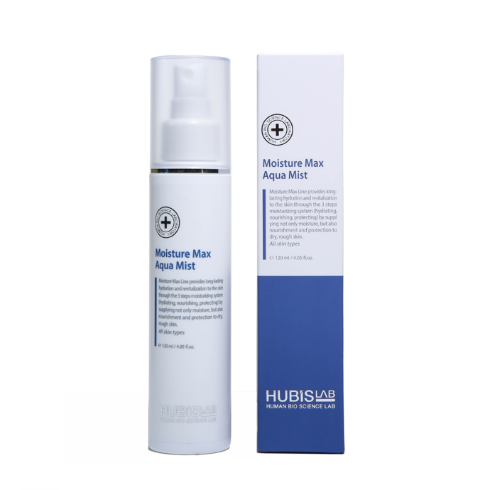 MOISTURE MAX hydratační mlha (Kosmetikomat.cz)
Naprosto skvělý přípravek, který vám přinese nejen hydrataci, ale i osvěžení. Super je používat ho v létě, ale oceníte ho klidně i teď na podzim. Zkusila jsem ho zakomponovat do denní rutiny po odlíčení místo tonika a mohu doporučit.
Tento produkt jednak hydratuje, ale také pomáhá vlhkost v pleti udržet. Obsahuje totiž extrakt z řas, betain a další hydratační přísady. Nabídne také minerály, polysacharidy, vitamíny a aminokyseliny, které chrání pokožku a pomáhají zvyšovat její pružnost.
Cena: 799 Kč (120 ml)
MOISTURE MAX hydratační mlha (Kosmetikomat.cz)
Naprosto skvělý přípravek, který vám přinese nejen hydrataci, ale i osvěžení. Super je používat ho v létě, ale oceníte ho klidně i teď na podzim. Zkusila jsem ho zakomponovat do denní rutiny po odlíčení místo tonika a mohu doporučit.
Tento produkt jednak hydratuje, ale také pomáhá vlhkost v pleti udržet. Obsahuje totiž extrakt z řas, betain a další hydratační přísady. Nabídne také minerály, polysacharidy, vitamíny a aminokyseliny, které chrání pokožku a pomáhají zvyšovat její pružnost.
Cena: 799 Kč (120 ml)