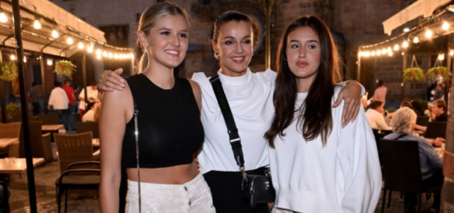 Natálie, Iva Kubelková a Karolína