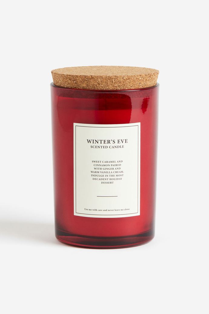 Velká vonná svíčka s víčkem Winter‘s Eve, H&M Home, 389 Kč
Velká vonná svíčka s víčkem Winter‘s Eve, H&M Home, 389 Kč