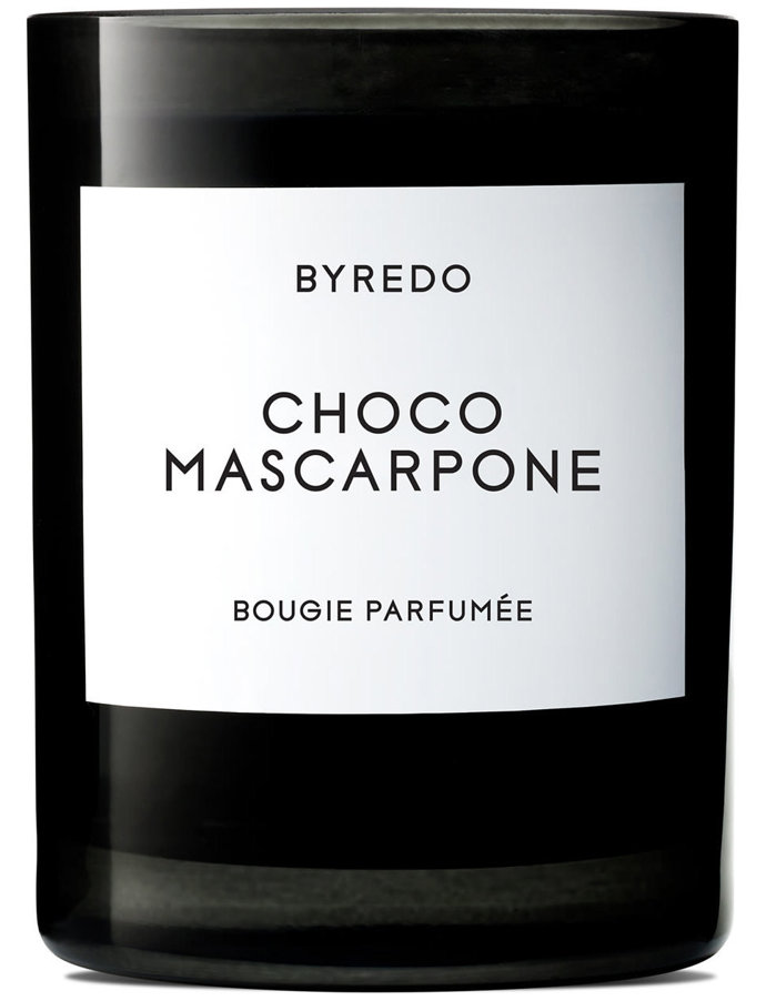 Vonná svíčka Choco Mascarpone, Byredo, 1750 Kč
Vonná svíčka Choco Mascarpone, Byredo, 1750 Kč