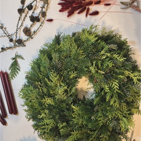 Snadný návod na adventní věnec.
