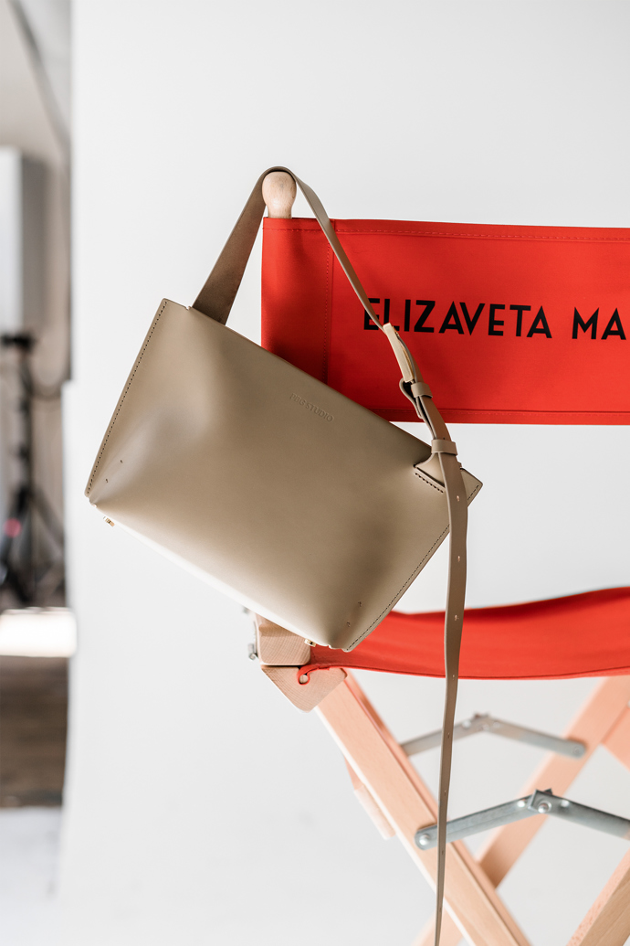 Kabelka Tote Bag Small, PBG Studio, 7900 Kč
