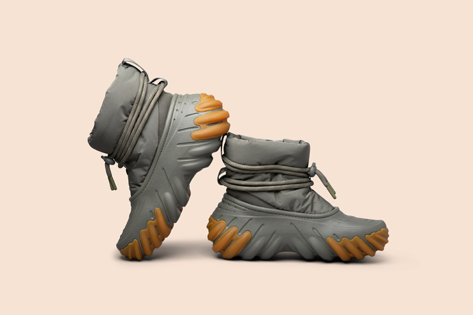 Futuristické Echo Boot s výraznou podrážkou podtrhne každý outfit, zatímco pohodlí spolu se zatepleným svrškem zpříjemní každý váš krok. 3599 Kč
