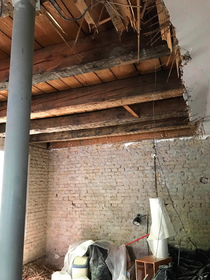 Pro manažera Andreje a školitelku Kristinu  s jejich malým Jakubem byla finální podoba bytu překvapením. S architekty společně probrali své požadavky na funkční uspořádání a jinak jim nechali volnou ruku. Přáli si mít samostatnou ložnici, dostatek úložného prostoru a komfortní hygienické zázemí.
