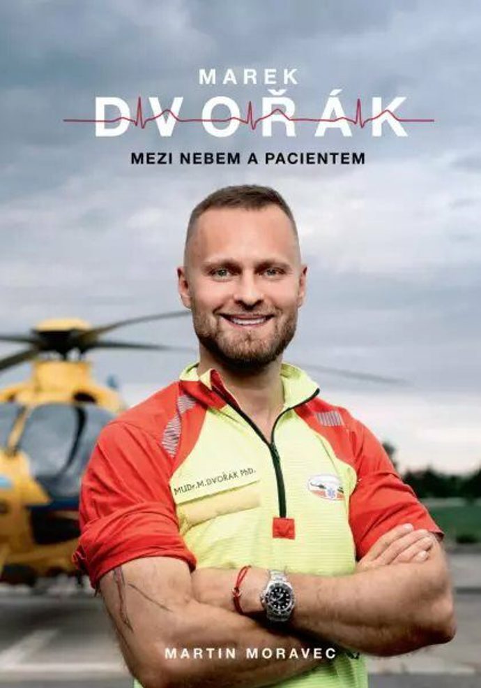 Při jeho práci jde o vteřiny. Během nich se musí rozhodnout, vytěsnit emoce a často si i sáhnout na dno. Lékař letecké záchranky Marek Dvořák takové situace zažívá denně a teď i vás vezme do světa, o kterém snil už jako malý kluk.
Koupíte na knihcentrum.cz, cena 319 Kč
Při jeho práci jde o vteřiny. Během nich se musí rozhodnout, vytěsnit emoce a často si i sáhnout na dno. Lékař letecké záchranky Marek Dvořák takové situace zažívá denně a teď i vás vezme do světa, o kterém snil už jako malý kluk.
Koupíte na knihcentrum.cz, cena 319 Kč