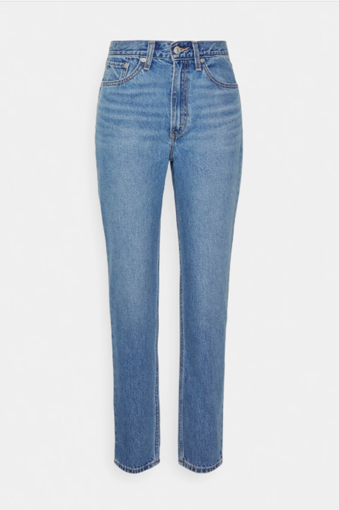 Džíny ve střihu 80's Mom s vysokým pasem, Levi's, 2949 Kč
Džíny ve střihu 80's Mom s vysokým pasem, Levi's, 2949 Kč