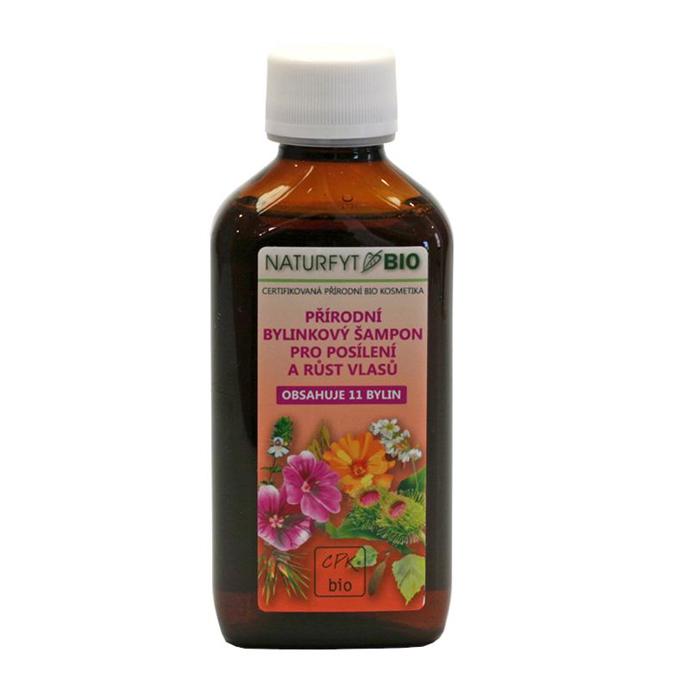 Přírodní bylinný šampon Naturfyt (195 Kč) pro posílení a růst vlasů.
