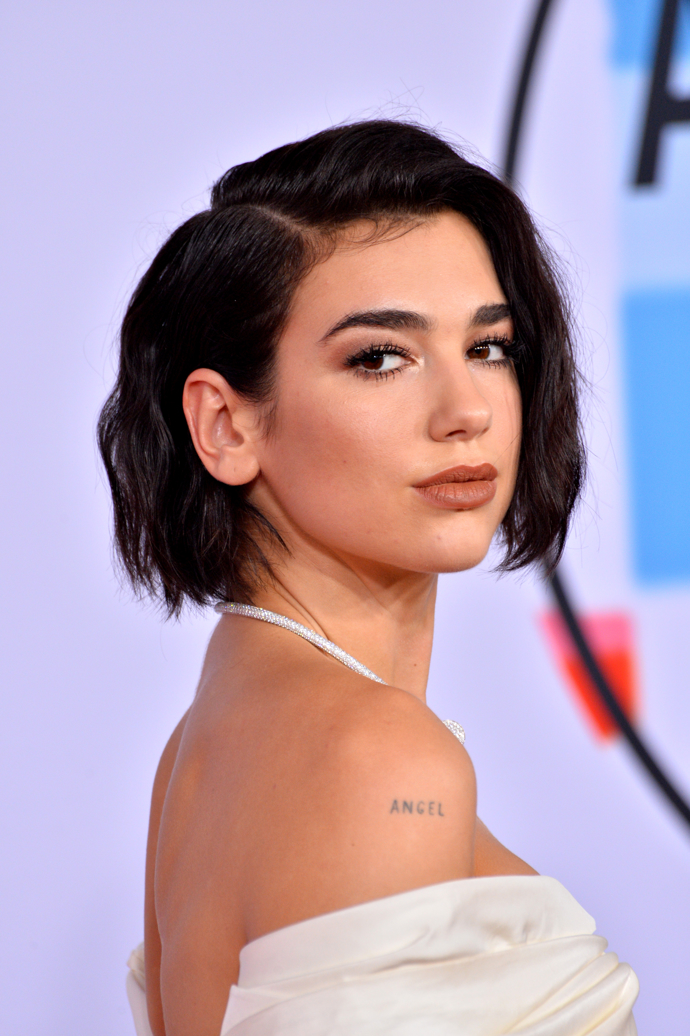 Krátkou verzi účesu Bob si oblíbila také zpěvačka Dua Lipa
Krátkou verzi účesu Bob si oblíbila také zpěvačka Dua Lipa