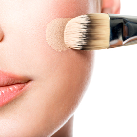Na hutný make-up si dávejte obzvlášť pozor
