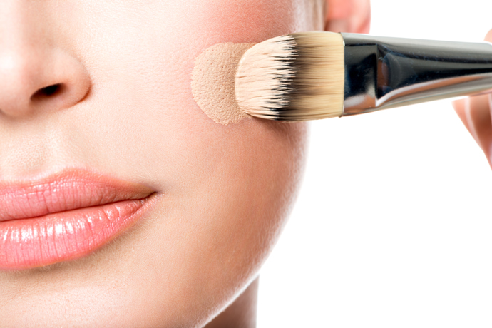 Na hutný make-up si dávejte obzvlášť pozor
Na hutný make-up si dávejte obzvlášť pozor