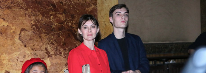 Trojanová s nejstarším synem
Trojanová s nejstarším synem