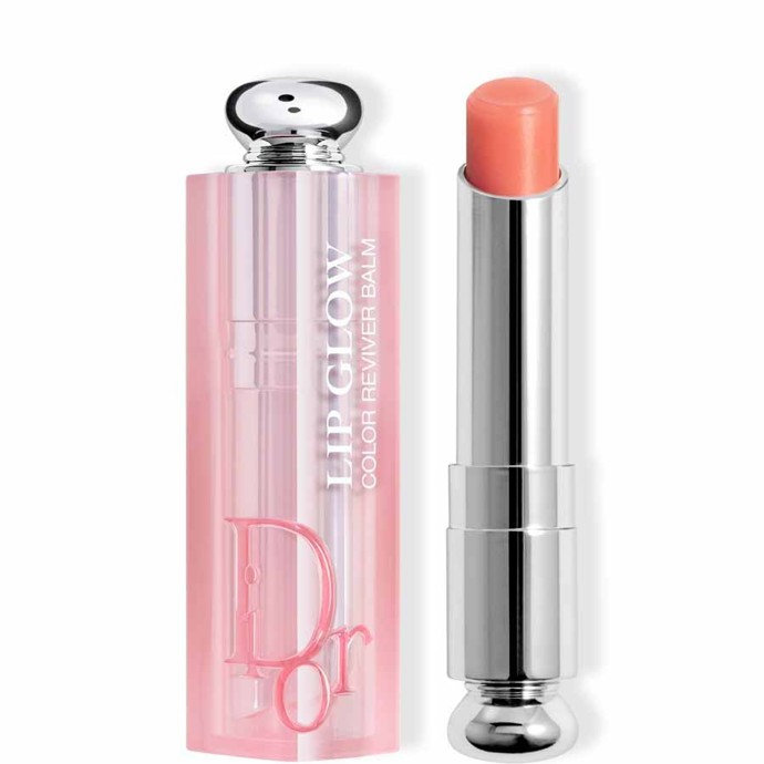 Tónovací balzám na rty Dior Addict Lip Glow – odstín Coral, Dior, 1150 Kč
Tónovací balzám na rty Dior Addict Lip Glow – odstín Coral, Dior, 1150 Kč
