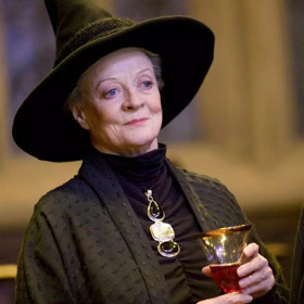 Maggie Smith jako Minerva McGonagallová
