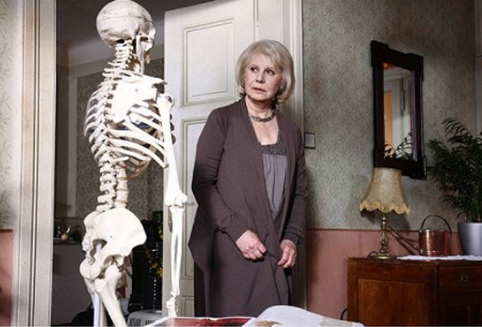 Marie Drahokoupilová ve filmu Cizinec a krásná paní z roku 2011.
Marie Drahokoupilová ve filmu Cizinec a krásná paní z roku 2011.