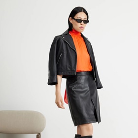 Sukně: DKNY
