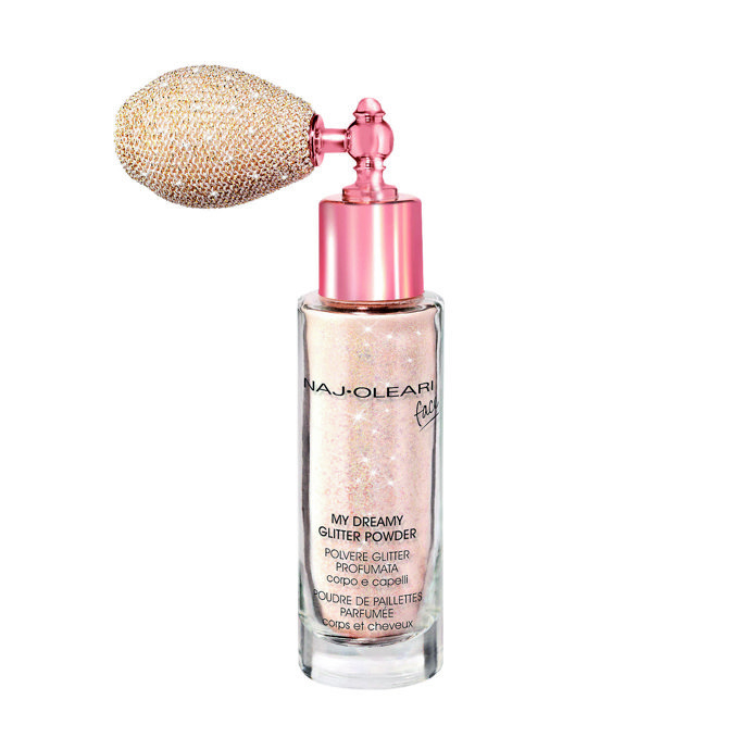 Vonný třpytivý prach na tělo a vlasy My Dreamy Glitter Powder – kolekce Cozy Star, Naj-Oleari, 7 g, 700 Kč, FAnn
Vonný třpytivý prach na tělo a vlasy My Dreamy Glitter Powder – kolekce Cozy Star, Naj-Oleari, 7 g, 700 Kč, FAnn