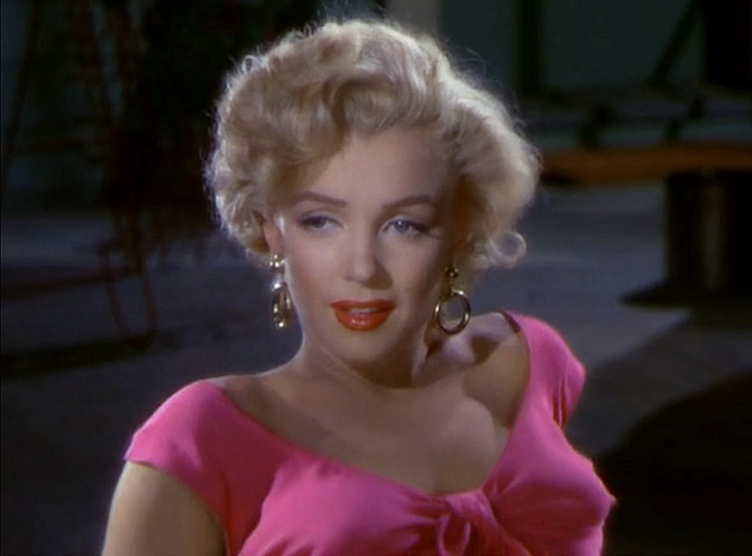 Marilyn Monroe ve filmu Niagara z roku 1953 režiséra Henryho Hathawaye.
Marilyn Monroe ve filmu Niagara z roku 1953 režiséra Henryho Hathawaye.