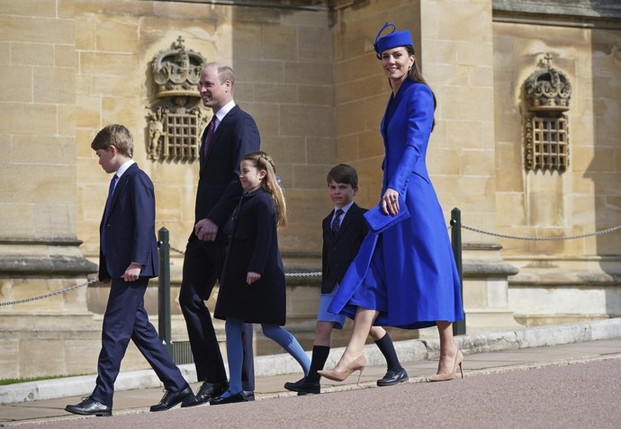 Vévodkyně Kate, princ William a jejich děti - princové George, Louis a princezna Charlotte
Vévodkyně Kate, princ William a jejich děti - princové George, Louis a princezna Charlotte