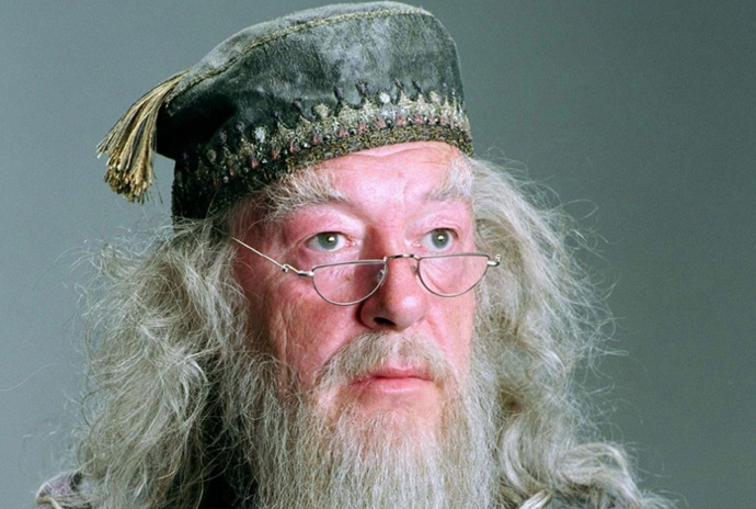  Michael Gambon
