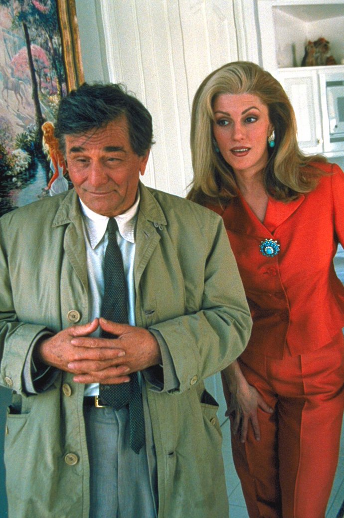 Shera si zahrála dokonce několikrát v seriálu Columbo. 
