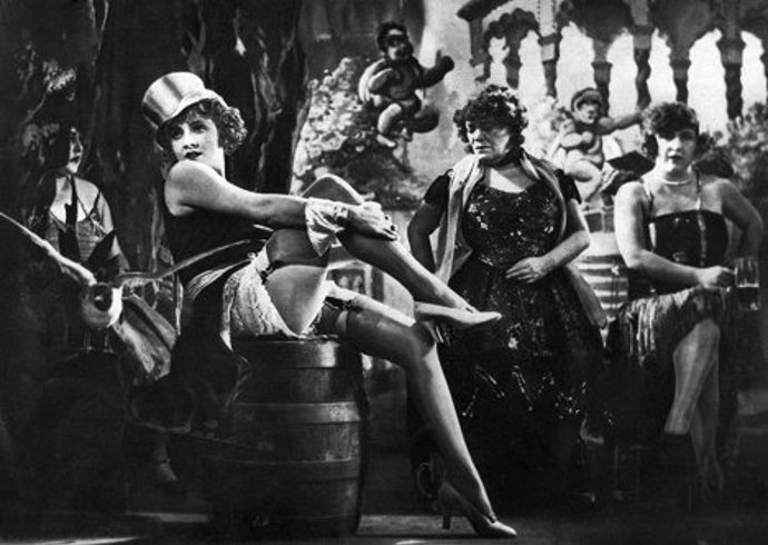 Marlene v roce 1930 ve filmu Modrý Anděl, který odstartoval její kariéru filmové star.
