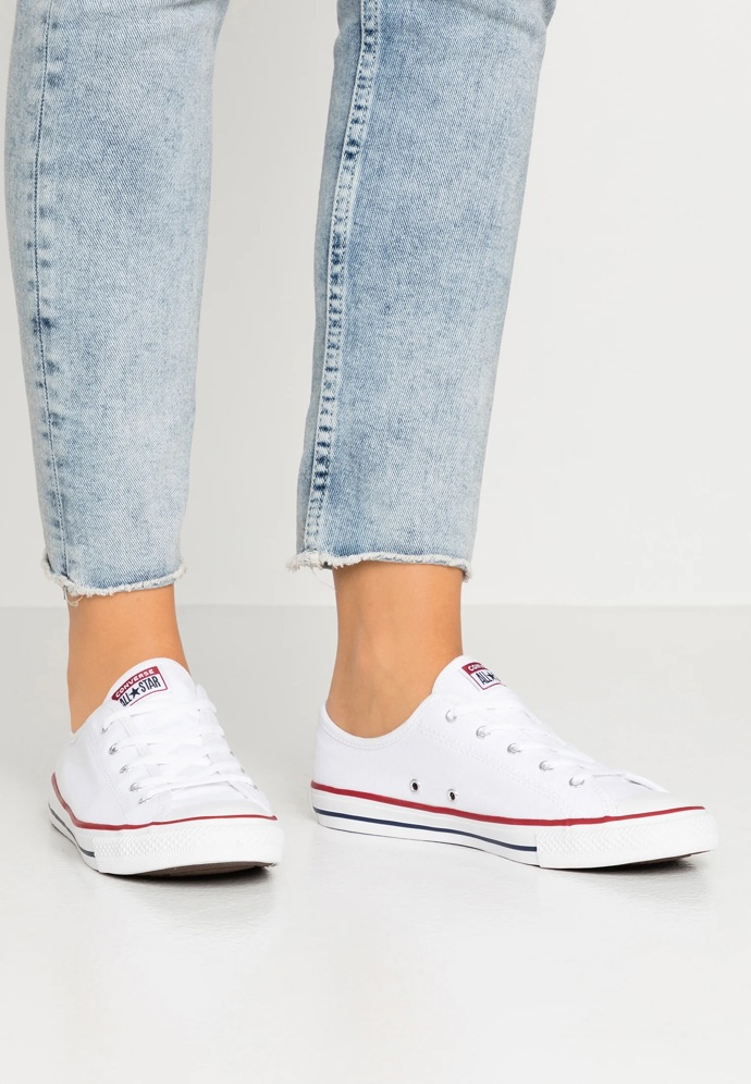 Boty: Converse, 1 850 Kč
Boty: Converse, 1 850 Kč