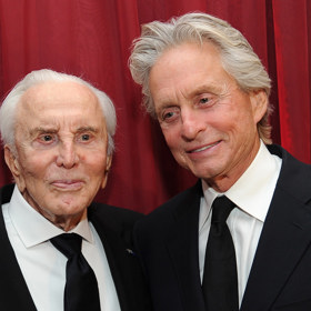 Hvězdou dlouhověkosti byl také slavný americký herec Kirk Douglas, který se dožil 103 let. I po stovce zůstal stále aktivní a hodně času trávil venku na čerstvém vzduchu.
