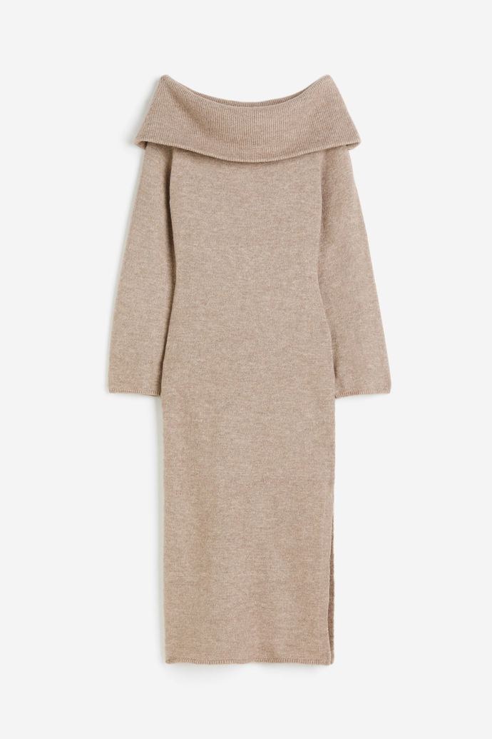 Pletené šaty s odhalenými rameny, H&M, 449 Kč (původní cena 949 Kč)
Pletené šaty s odhalenými rameny, H&M, 449 Kč (původní cena 949 Kč)