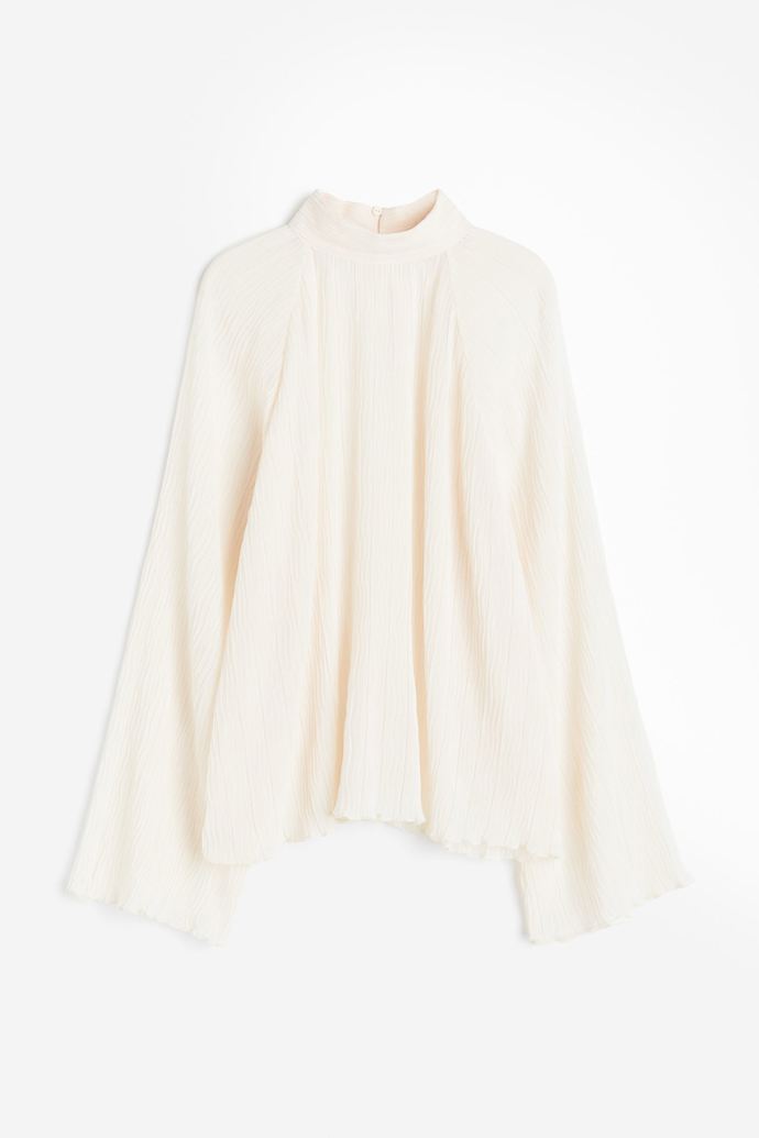 Oversized mačkaná halenka, H&M, 399 Kč (původní cena 789 Kč)
Oversized mačkaná halenka, H&M, 399 Kč (původní cena 789 Kč)