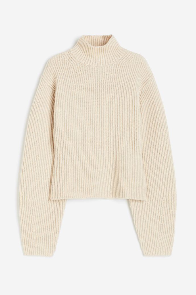 Svetr z žebrovaného úpletu s vysokým límcem, H&M, 479 Kč (původní cena 799 Kč)
Svetr z žebrovaného úpletu s vysokým límcem, H&M, 479 Kč (původní cena 799 Kč)