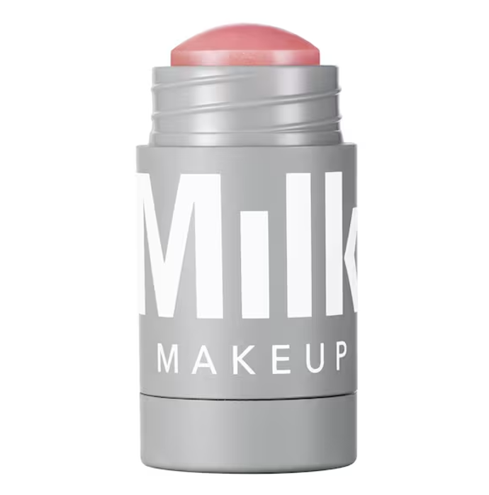 Hydratující tyčinka na rty a tváře Lip And Cheek Mini, Milk Chance, Sephora: 650 Kč
Hydratující tyčinka na rty a tváře Lip And Cheek Mini, Milk Chance, Sephora: 650 Kč
