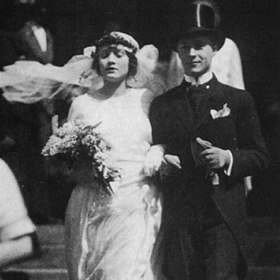 Marlene Dietrichová a Rudolf Sieber ve svatební den 17. května 1923.
