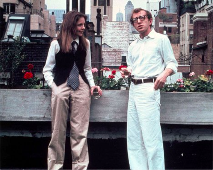 Její styl se propisuje od počátku i do jejích rolích. Zde je jako Annie Hall v roce 1977
Její styl se propisuje od počátku i do jejích rolích. Zde je jako Annie Hall v roce 1977