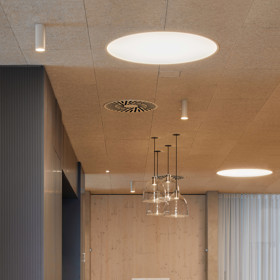 Třeboňské lázně Aurora nejsou jen o procedurách, jsou o zážitku. Jak architekti proměnili starou budovu v prostor plný saun, odpočíváren a wellness oáz, vám teď ukážeme. Přečtěte si, jak nové lázně spojují moderní design s historií a přírodou.
