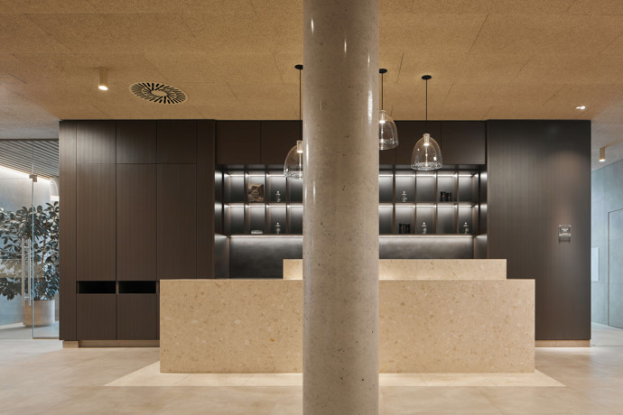 Třeboňské lázně Aurora nejsou jen o procedurách, jsou o zážitku. Jak architekti proměnili starou budovu v prostor plný saun, odpočíváren a wellness oáz, vám teď ukážeme. Přečtěte si, jak nové lázně spojují moderní design s historií a přírodou.
Třeboňské lázně Aurora nejsou jen o procedurách, jsou o zážitku. Jak architekti proměnili starou budovu v prostor plný saun, odpočíváren a wellness oáz, vám teď ukážeme. Přečtěte si, jak nové lázně spojují moderní design s historií a přírodou.