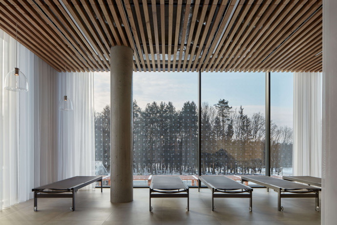 Třeboňské lázně Aurora nejsou jen o procedurách, jsou o zážitku. Jak architekti proměnili starou budovu v prostor plný saun, odpočíváren a wellness oáz, vám teď ukážeme. Přečtěte si, jak nové lázně spojují moderní design s historií a přírodou.
Třeboňské lázně Aurora nejsou jen o procedurách, jsou o zážitku. Jak architekti proměnili starou budovu v prostor plný saun, odpočíváren a wellness oáz, vám teď ukážeme. Přečtěte si, jak nové lázně spojují moderní design s historií a přírodou.