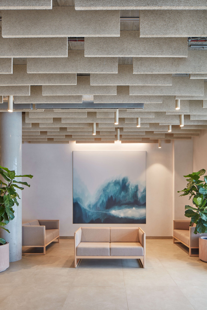 Třeboňské lázně Aurora nejsou jen o procedurách, jsou o zážitku. Jak architekti proměnili starou budovu v prostor plný saun, odpočíváren a wellness oáz, vám teď ukážeme. Přečtěte si, jak nové lázně spojují moderní design s historií a přírodou.
Třeboňské lázně Aurora nejsou jen o procedurách, jsou o zážitku. Jak architekti proměnili starou budovu v prostor plný saun, odpočíváren a wellness oáz, vám teď ukážeme. Přečtěte si, jak nové lázně spojují moderní design s historií a přírodou.