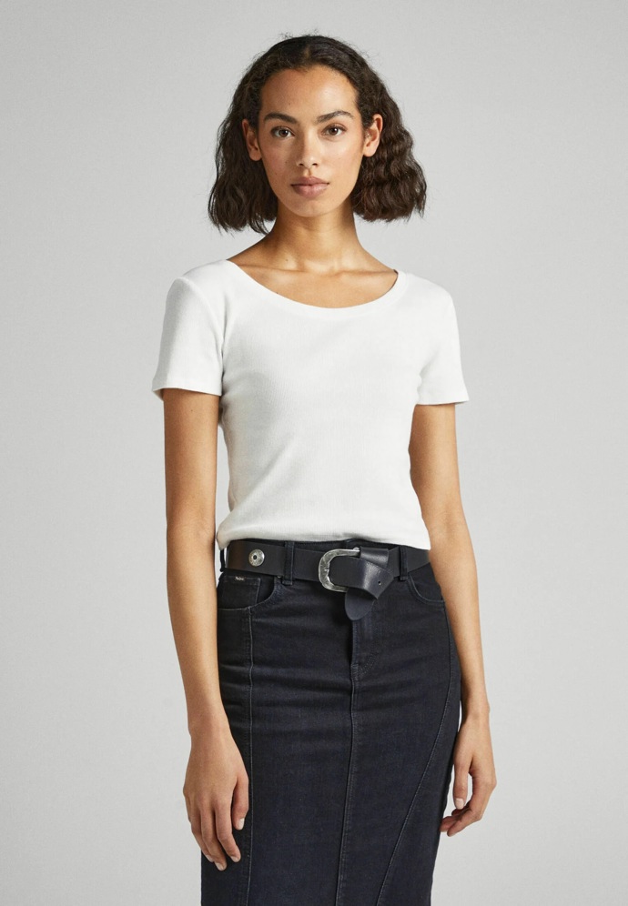 Tričko: Pepe Jeans, 1 260 Kč
Tričko: Pepe Jeans, 1 260 Kč
