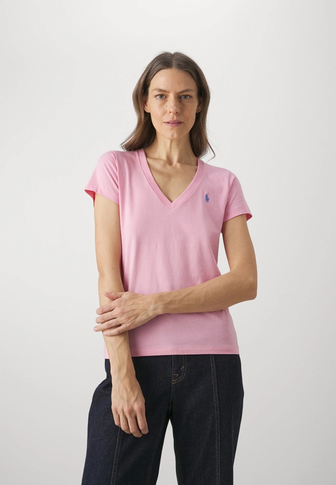Tričko: Polo Ralph Lauren, 1 910 Kč

