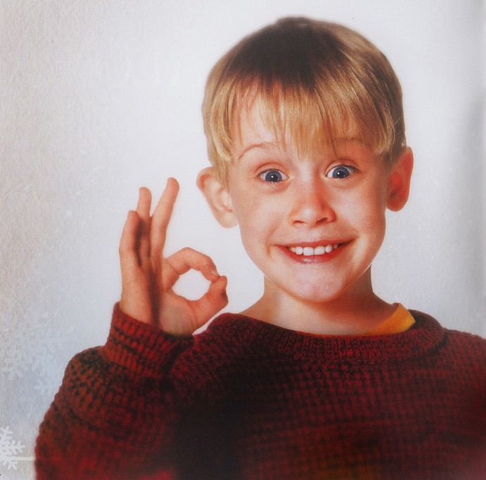 Blízkým přítelem byl Michaelovi i Kevin z filmu Sám doma, Macaulay Culkin. Ten prohlásil, že mu Michaela nikdy neublížil, ani ho nijak nezneužíval.
Blízkým přítelem byl Michaelovi i Kevin z filmu Sám doma, Macaulay Culkin. Ten prohlásil, že mu Michaela nikdy neublížil, ani ho nijak nezneužíval.