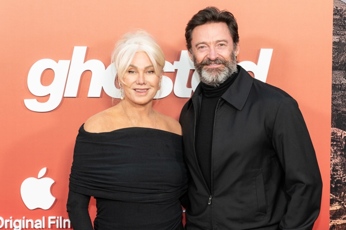 Oblíbený herec Hugh Jackman je o 13 let mladší než Debora Lee-Furness, se kterou žil skoro 30 let. V loňském roce se však rozhodli požádat o rozvod.
Oblíbený herec Hugh Jackman je o 13 let mladší než Debora Lee-Furness, se kterou žil skoro 30 let. V loňském roce se však rozhodli požádat o rozvod.