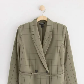 Sako s knoflíky, Lindex,1000 Kč (původní cena 1999 Kč)
