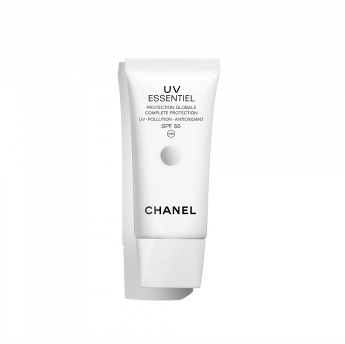 Kompletní ochrana proti UV záření a znečištění s SPF50, Chanel, cena: 1670 Kč
