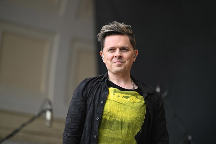 Michael Patrick Kelly na jednom ze svých sólo koncertů k poslednímu albu B.O.A.T.S.
Michael Patrick Kelly na jednom ze svých sólo koncertů k poslednímu albu B.O.A.T.S.