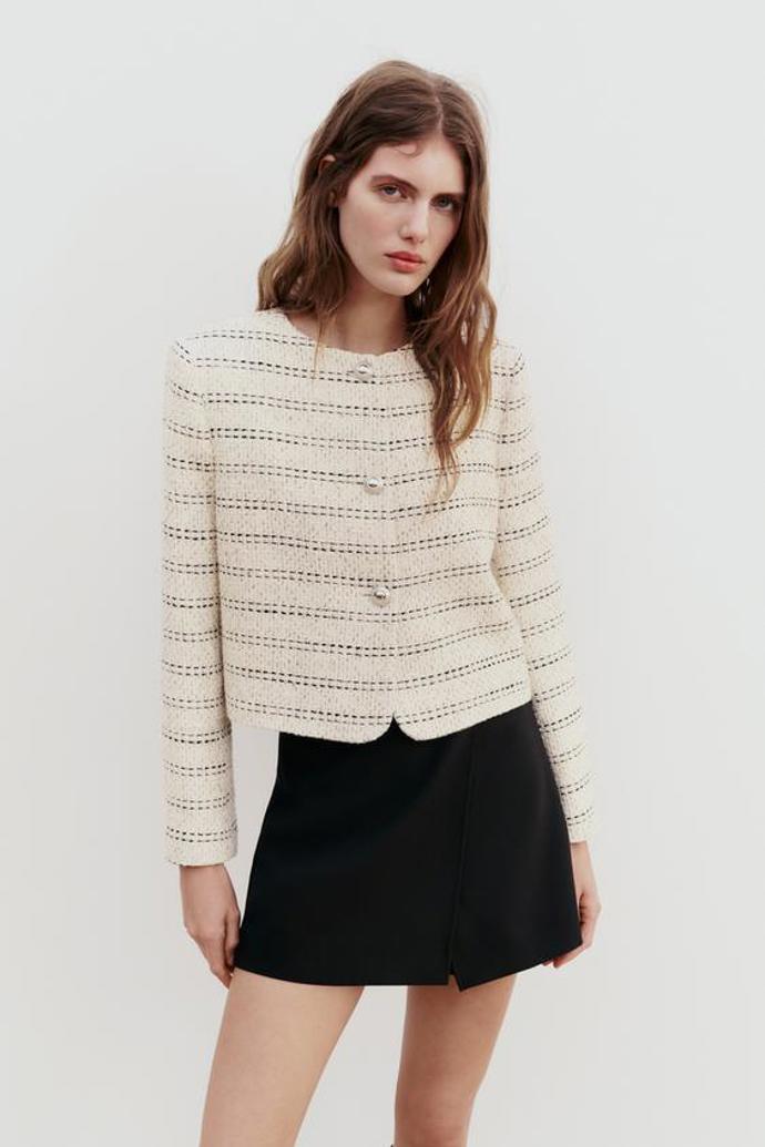 Vzorované sako, Zara, 1 399 Kč
Vzorované sako, Zara, 1 399 Kč