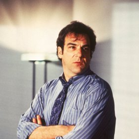 Brilantní kardiochirurg s komplikovanou povahou Jeffrey Geiger, kterého Patinkin ztvárnil v roce 1994.
