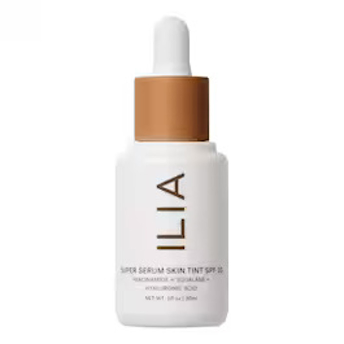 Barevné leťové hydratační sérum, Ilia, 1 260 Kč, Sephora
Barevné leťové hydratační sérum, Ilia, 1 260 Kč, Sephora