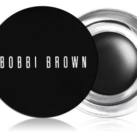 Vyzkoušet můžete i tuto variantu tužky na oči Bobbi Brown za 939 Kč
