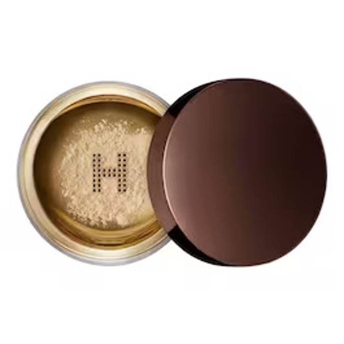 Transparentní fixační pudr, Hourglass, 1 079 Kč, Sephora
Transparentní fixační pudr, Hourglass, 1 079 Kč, Sephora